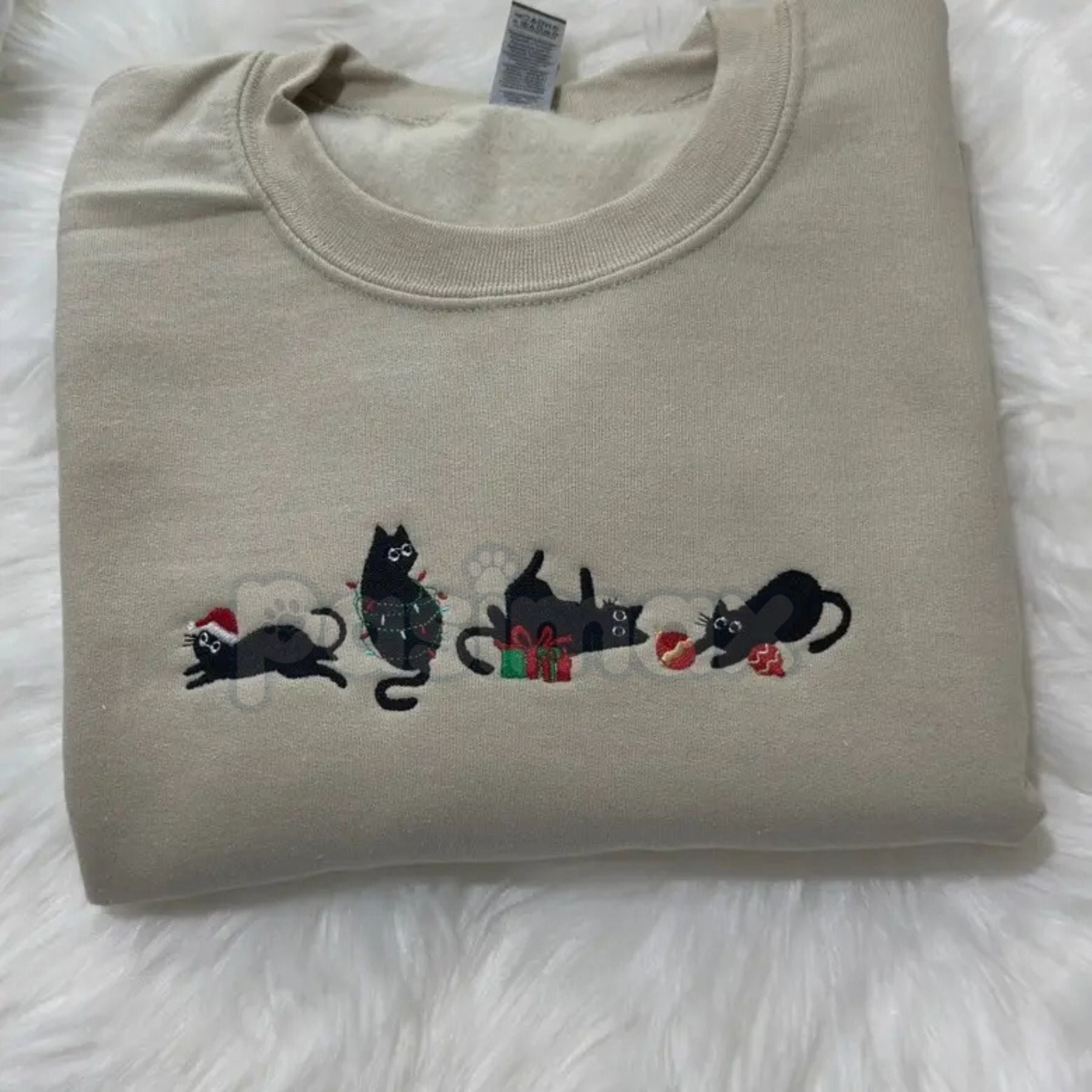 Pasimax Black Christmas Cats Embroidered Sweatshirt – Cozy Holiday Cat Mom Crewneck — detail close-up