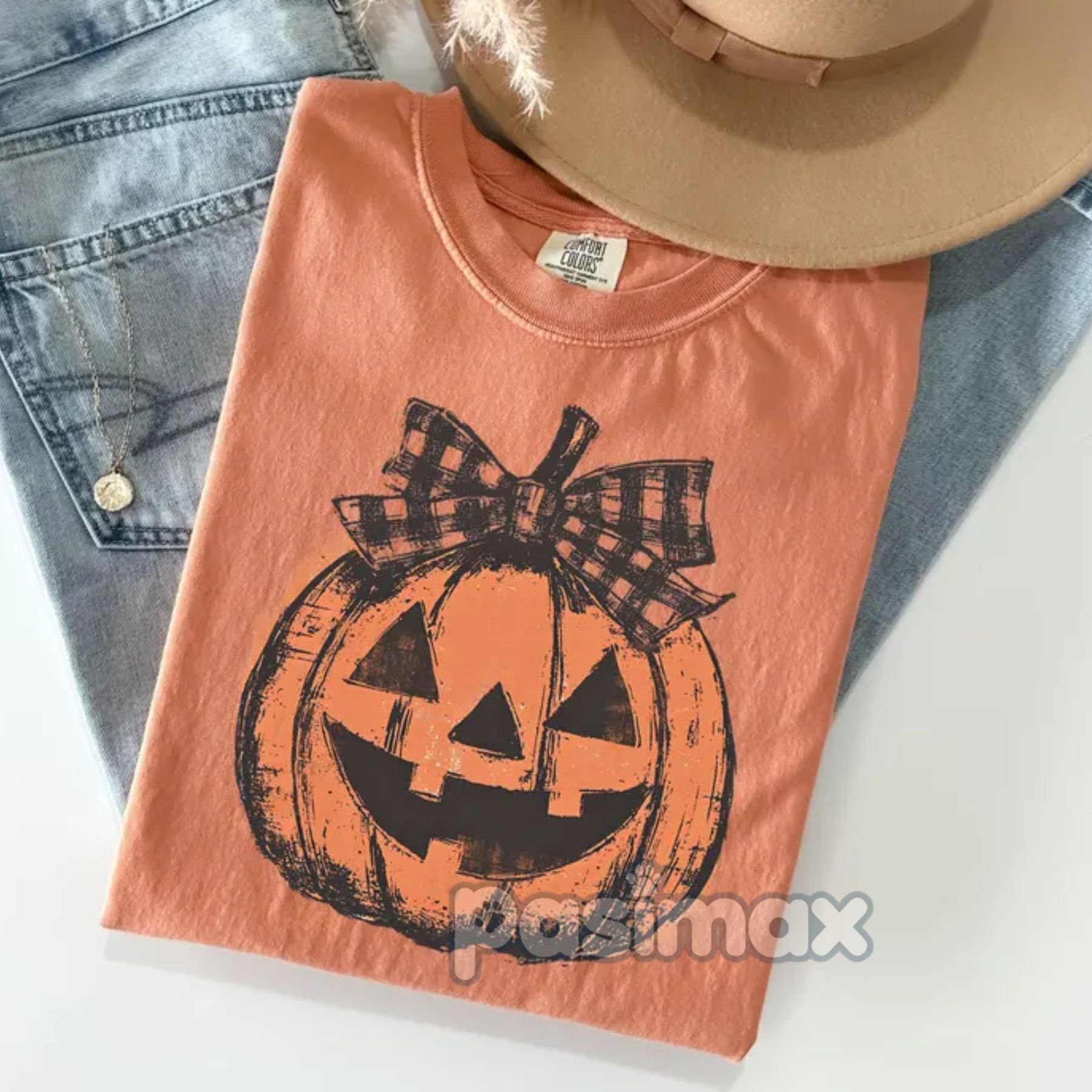 Pasimax Comfort Colors® Coquette Halloween T-Shirt — detail close-up