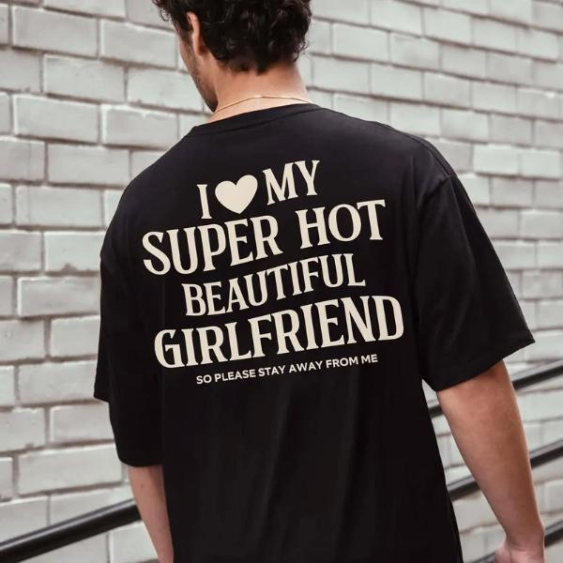 Pasimax "Hot Girlfriend" Shirt — detail close-up