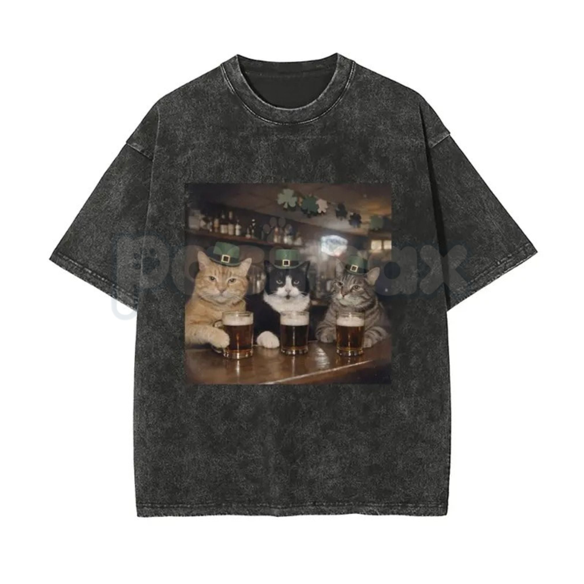 Pasimax Unisex Cat Vintage Shamrock Washed T-Shirt – Funny Lucky Cat St. Patrick’s Day Graphic Tee — detail close-up