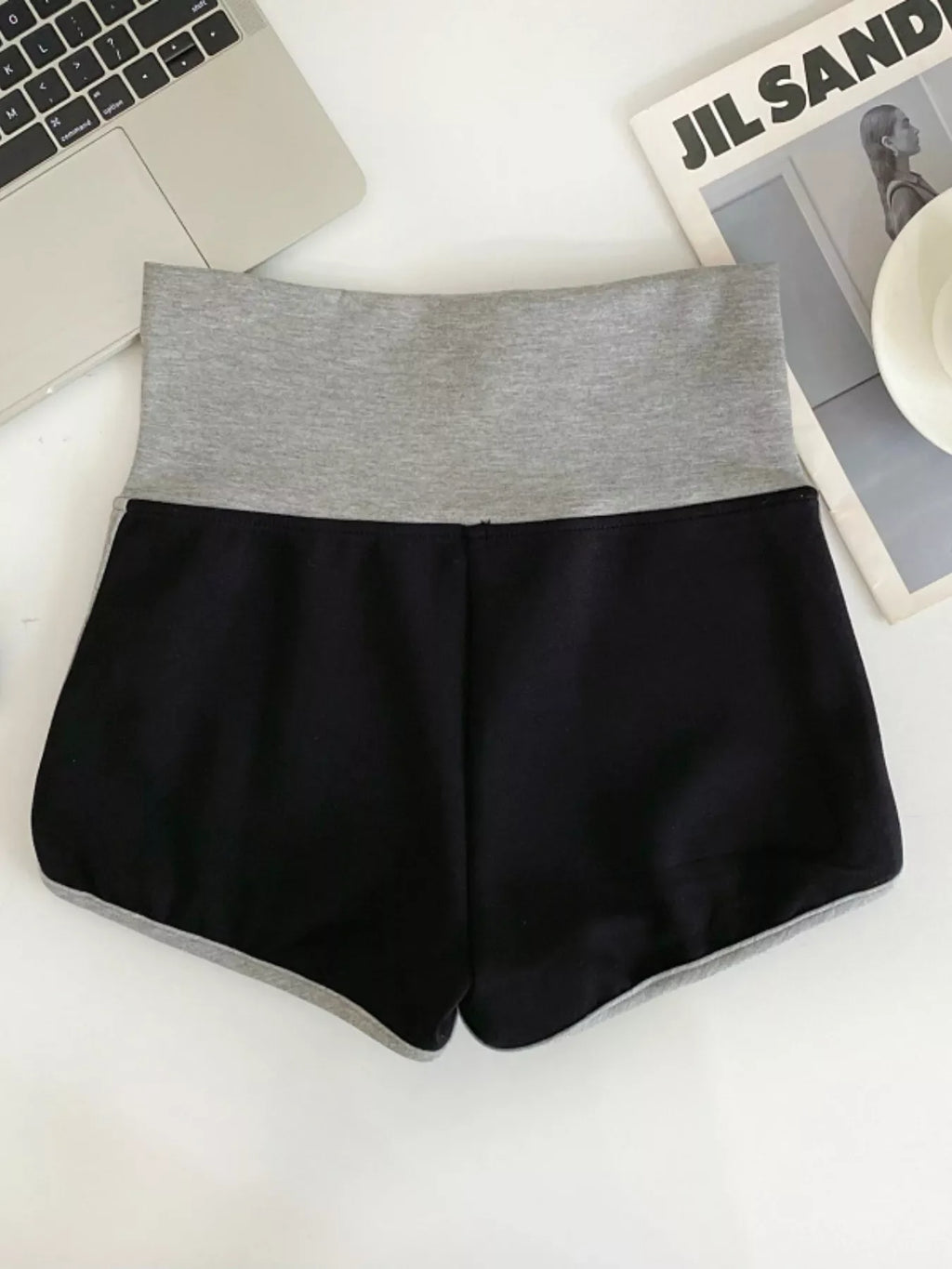 High Waist Contrast Trim Shorts