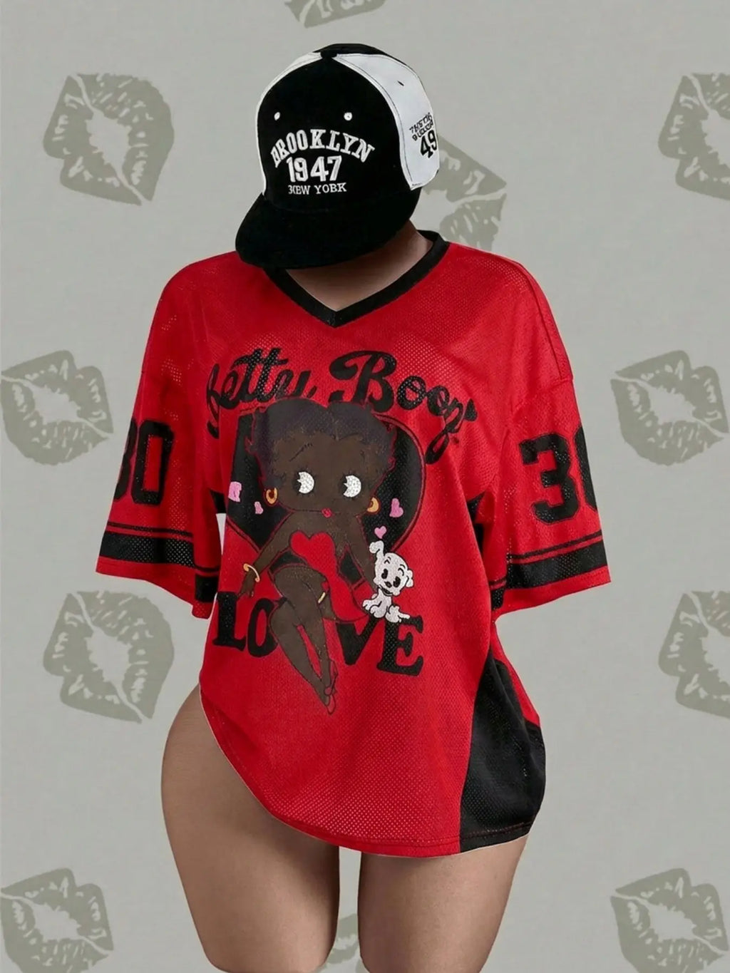 Streetwear Y2K Mesh Top – Vintage Doll Print V-Neck Shirt, Breathable Retro Aesthetic for Women
