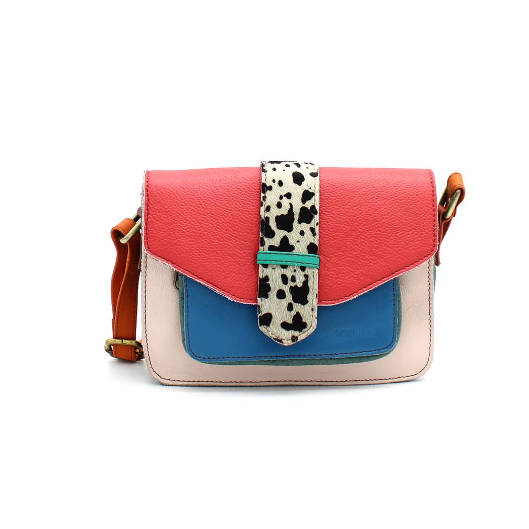 WONENA Soruka Grace Reversible Leather Handbag — detail shot 8