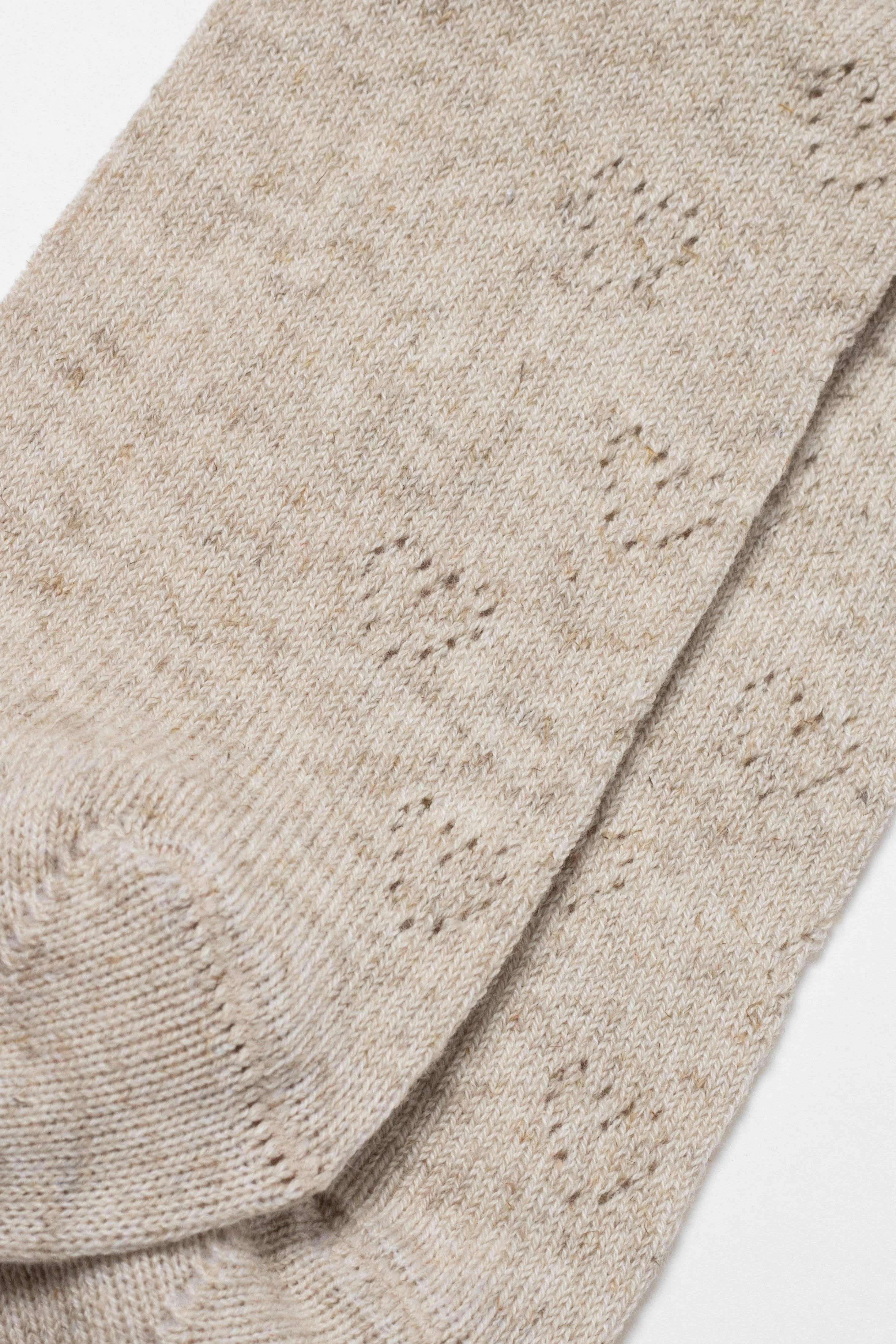 TheRanok.com Cotton Linen Socks Conte Classic 542 - Hearts Pattern — in-use photo