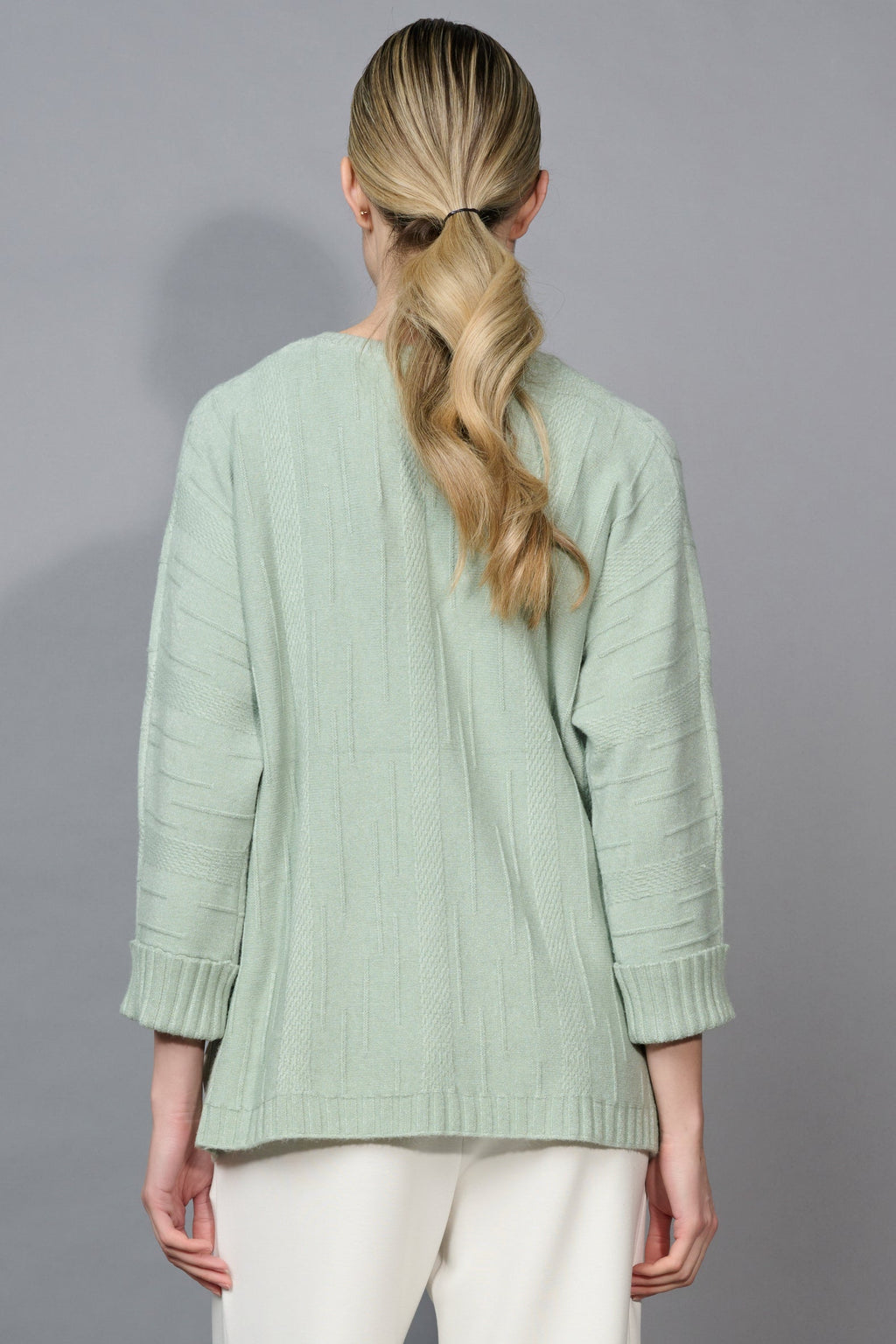 KADOU BOUTIQUE 3/4 Sleeve Textured Top — detail close-up