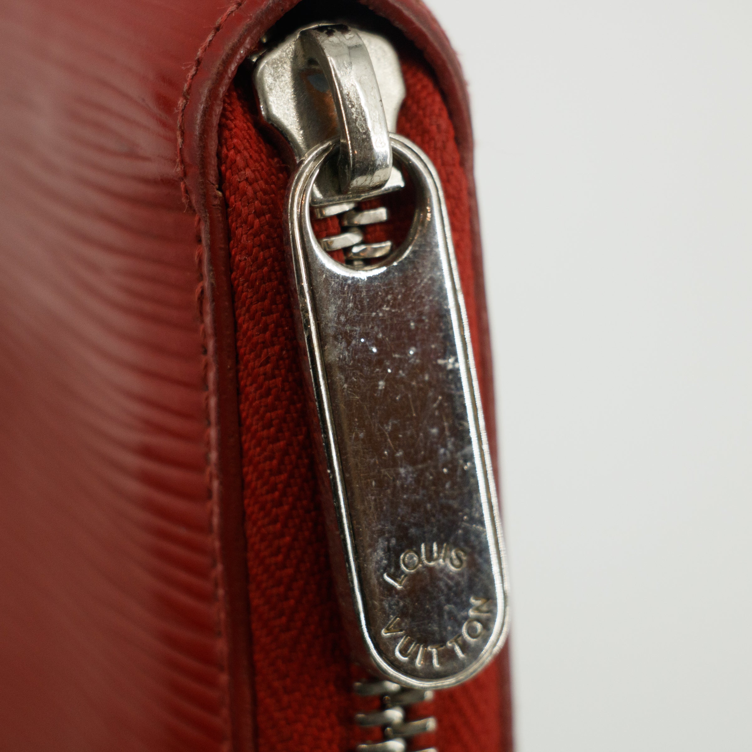 Bolt Boutique Louis Vuitton Red Epi Zippy Long Wallet  #3120 — back view