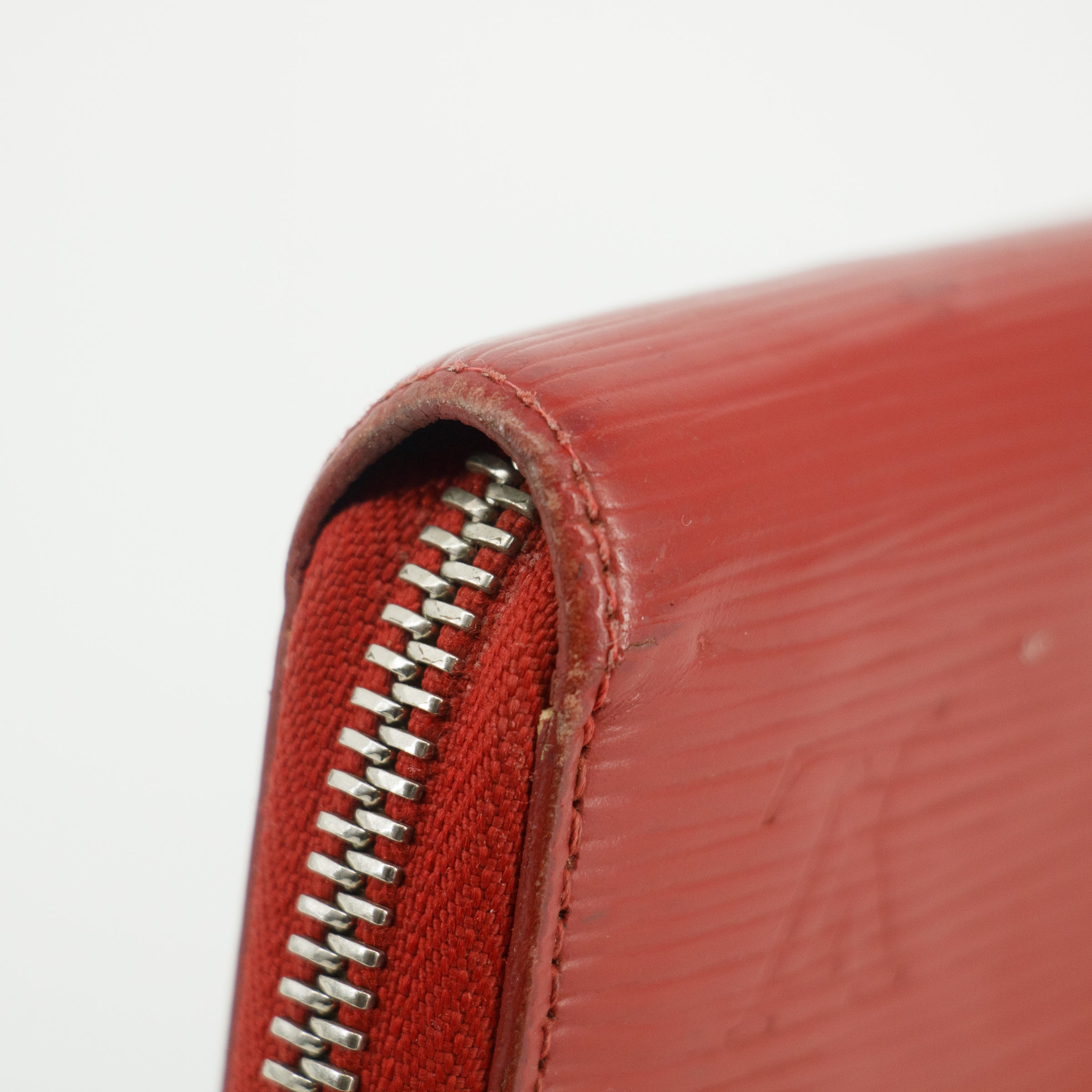 Bolt Boutique Louis Vuitton Red Epi Zippy Long Wallet  #3120 — alternative angle