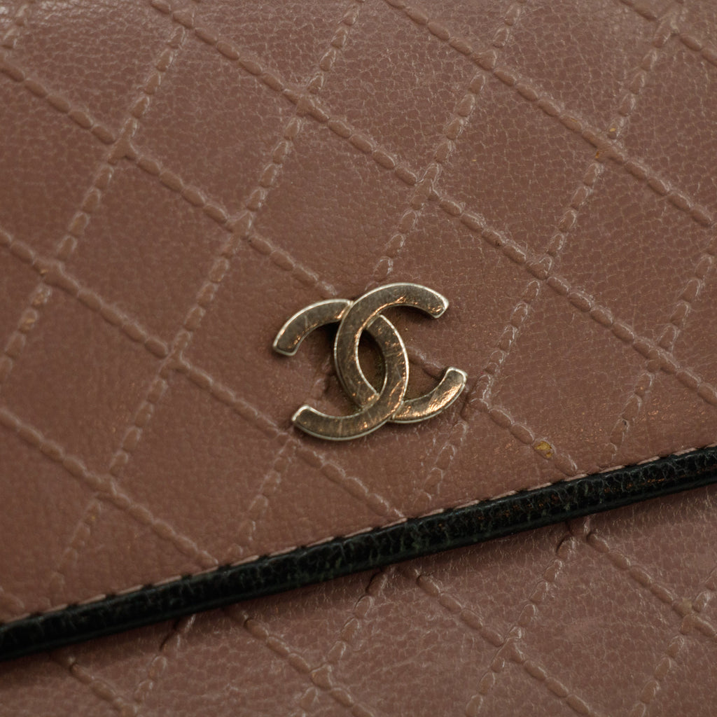 Bolt Boutique Chanel Matelasse Bicolor Long Trifold Embossed Wallet Pink #3173 — side view