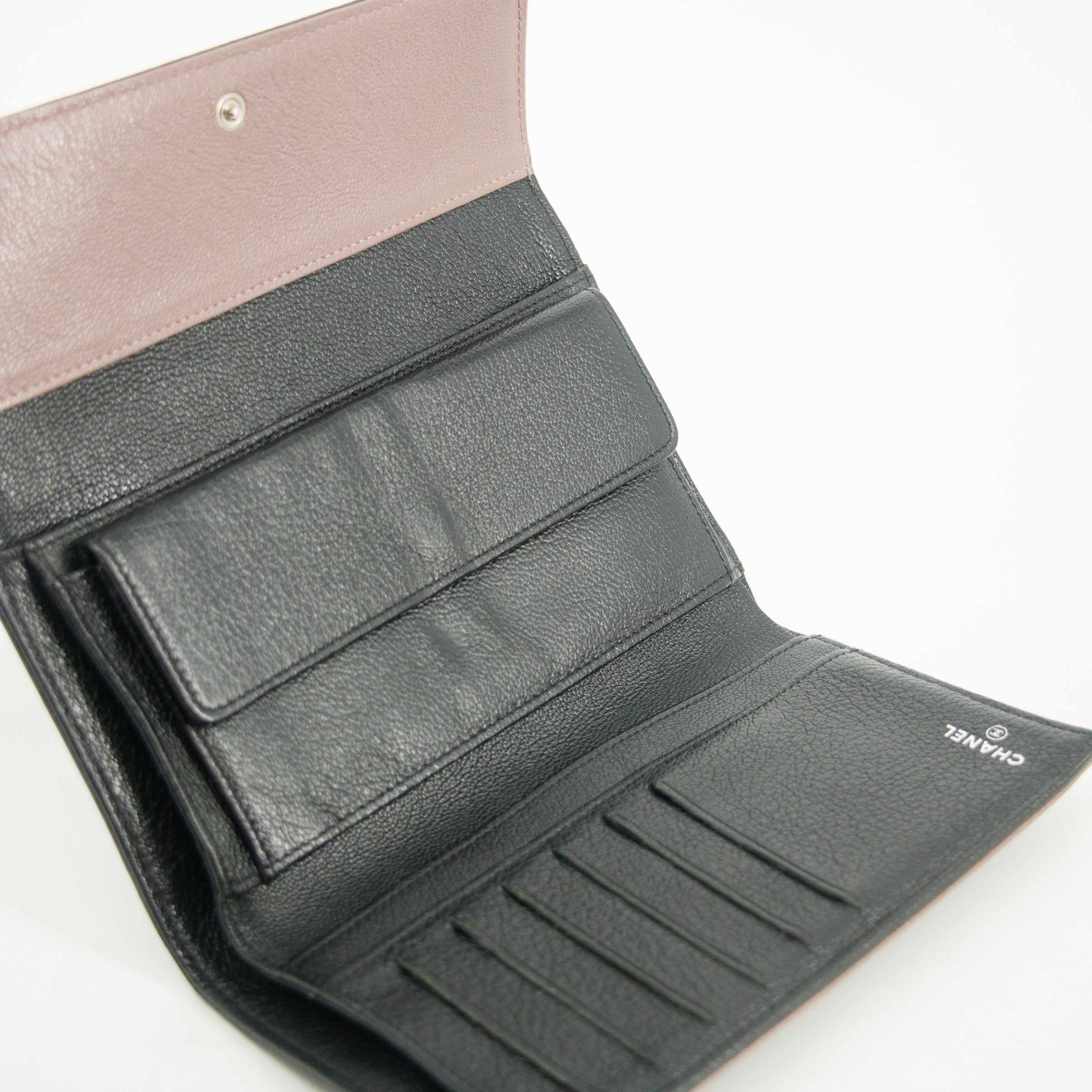 Bolt Boutique Chanel Matelasse Bicolor Long Trifold Embossed Wallet Pink #3173 — in-use photo