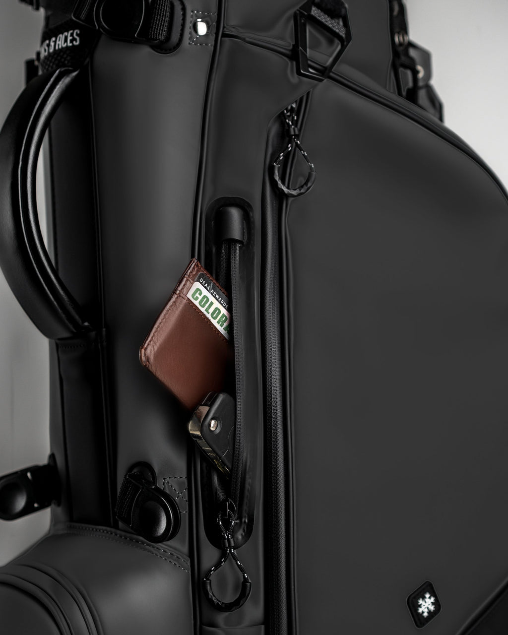 Pins and Aces Player Preferred™ Golf Bag - Obsidian — fabric or material detail