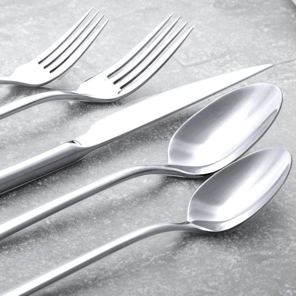 Italic Emilia Mirror 20-Piece Flatware Set — detail shot 6