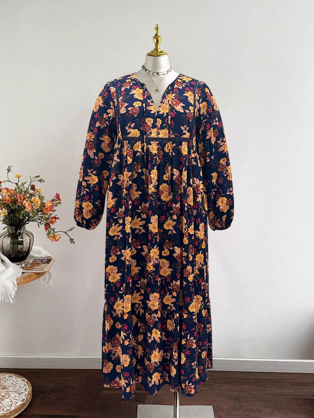 Plus Size Floral Print Tie Neck Short Sleeve Dress