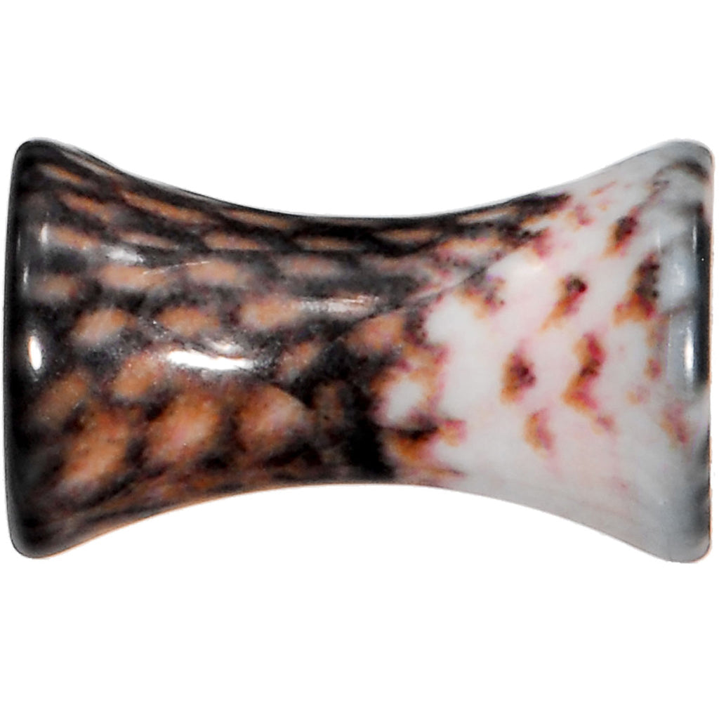 BodyCandy 6G Blushing Snake Skin Acrylic Saddle Plug — lifestyle context