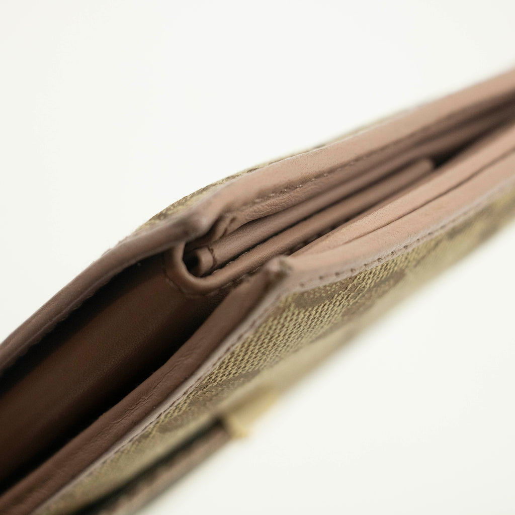 Bolt Boutique Gucci Beige & Pink GG Canvas French Flap Long Wallet #3920 — comparison shot
