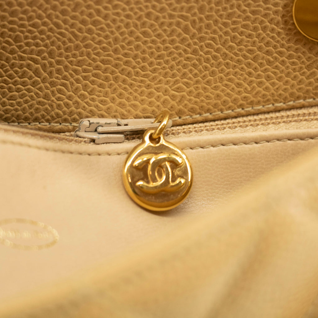 Bolt Boutique Chanel Beige Caviar Skin Quilted Matelase Shoulder Bag #3971 — size reference