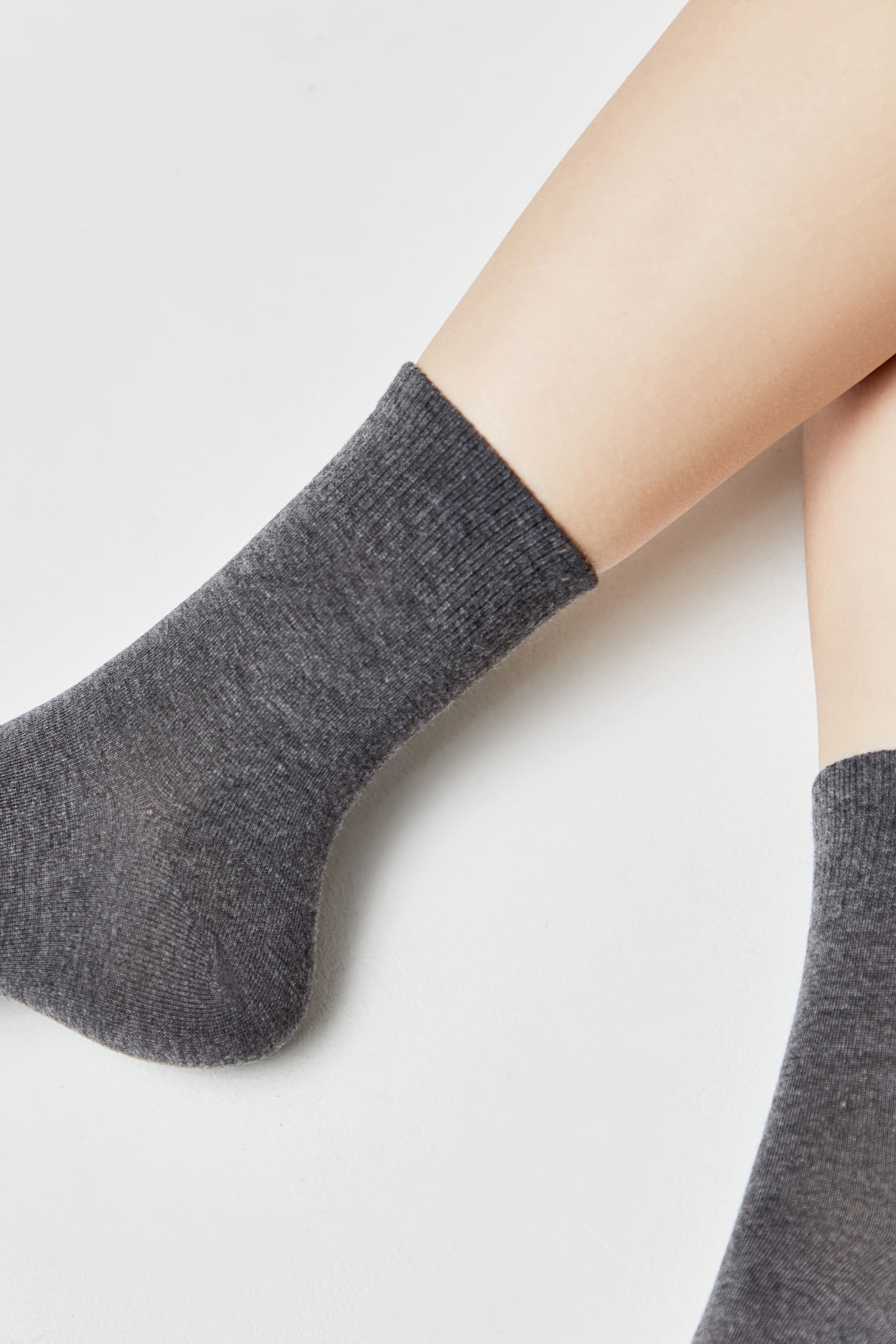 TheRanok.com Viscose and Angora Socks Conte Comfort 000 — flat-lay composition