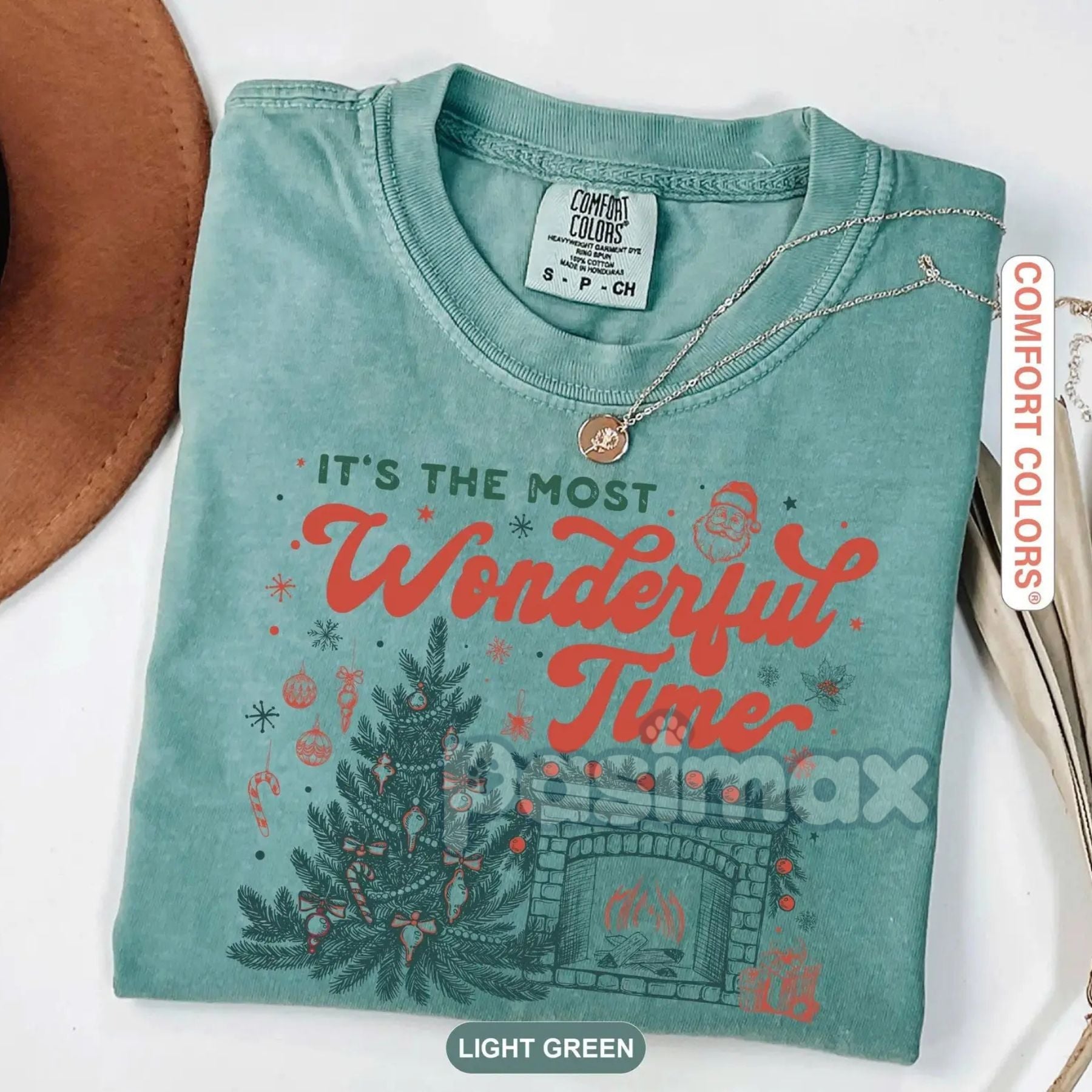 Pasimax Retro Christmas T-Shirt — lifestyle context