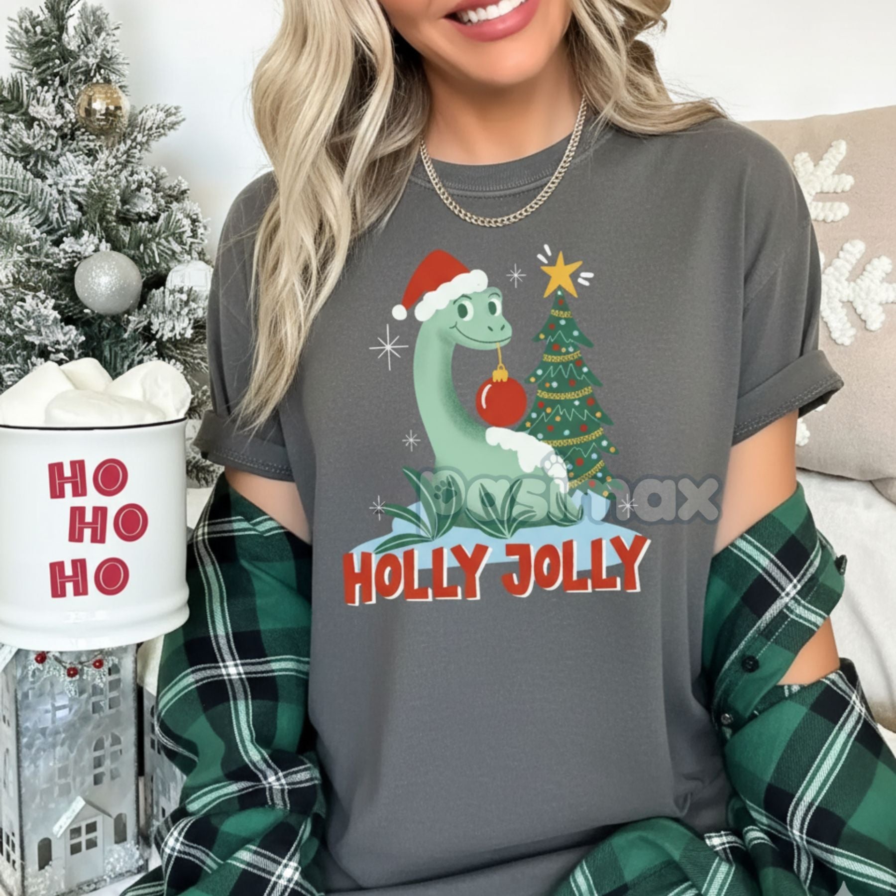 Pasimax 'Holly Jolly' Christmas T-shirt — lifestyle context