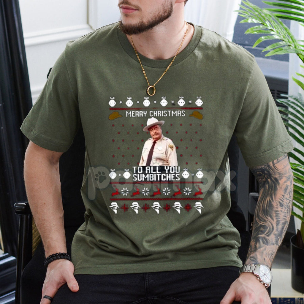 Pasimax Classic "Merry Christmas" T-Shirt - Festive Holiday Graphic Tee, Unisex Xmas Apparel, Cozy Winter Shirt — lifestyle c