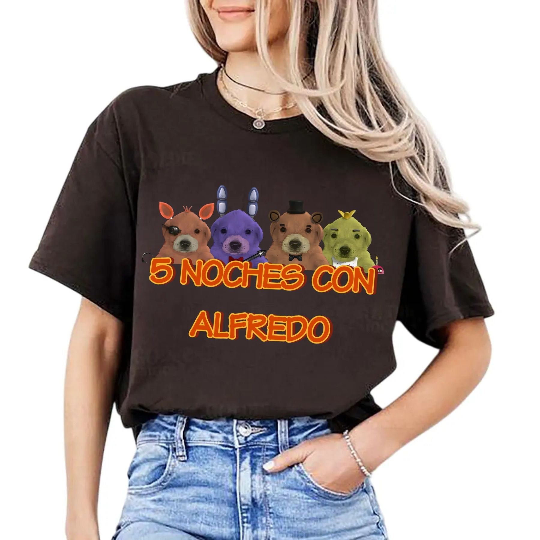 Pasimax "5 Noches Con Alfredo" T-Shirt — lifestyle context