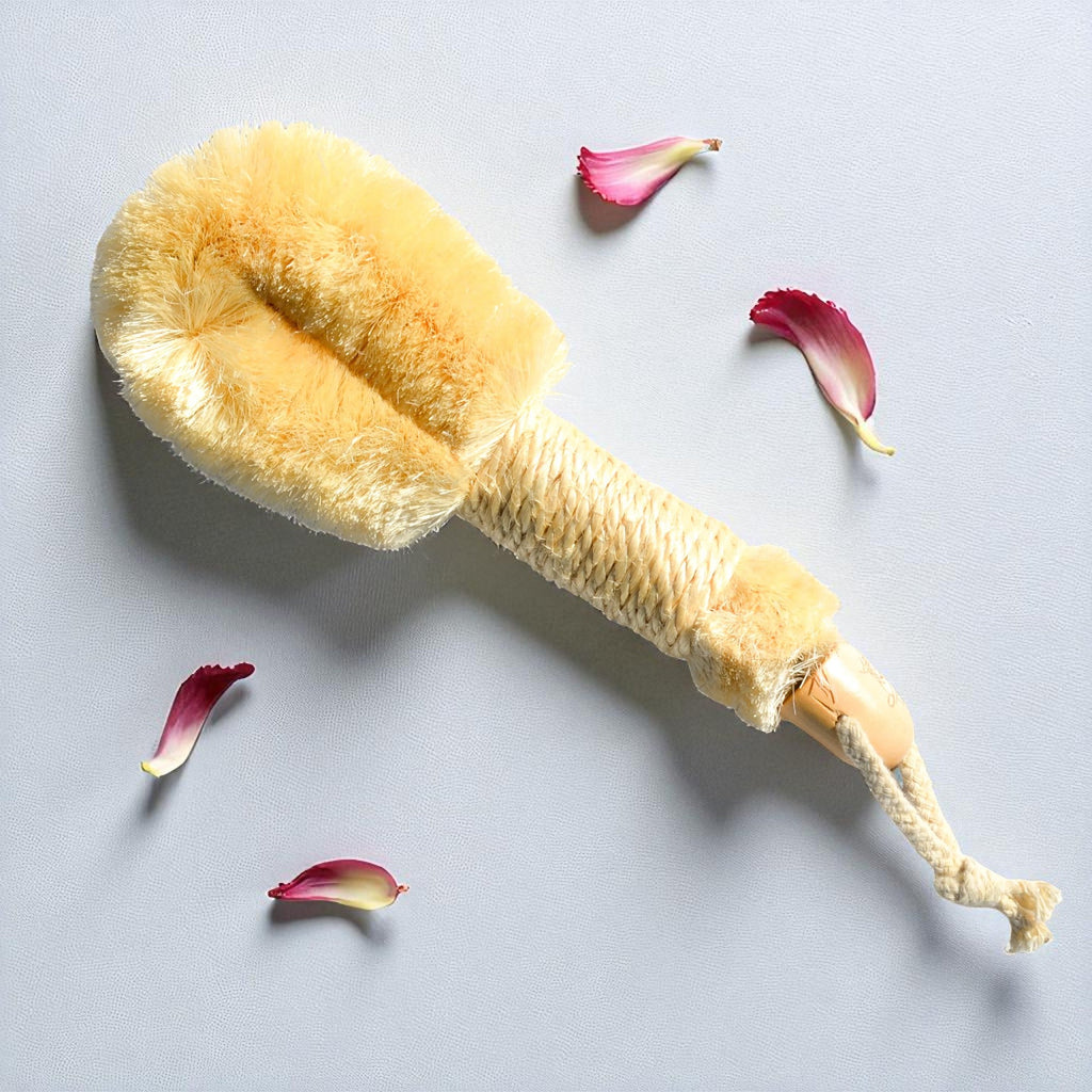 Pretty farm girl Sisal Exfoliating Dry Brush — back view
