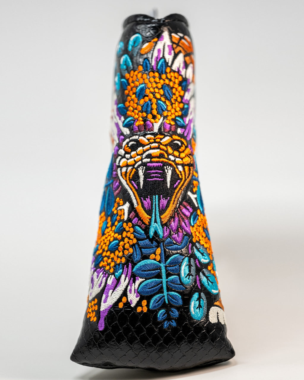 Venom Blade Putter Cover – Pins and Aces, view 9
