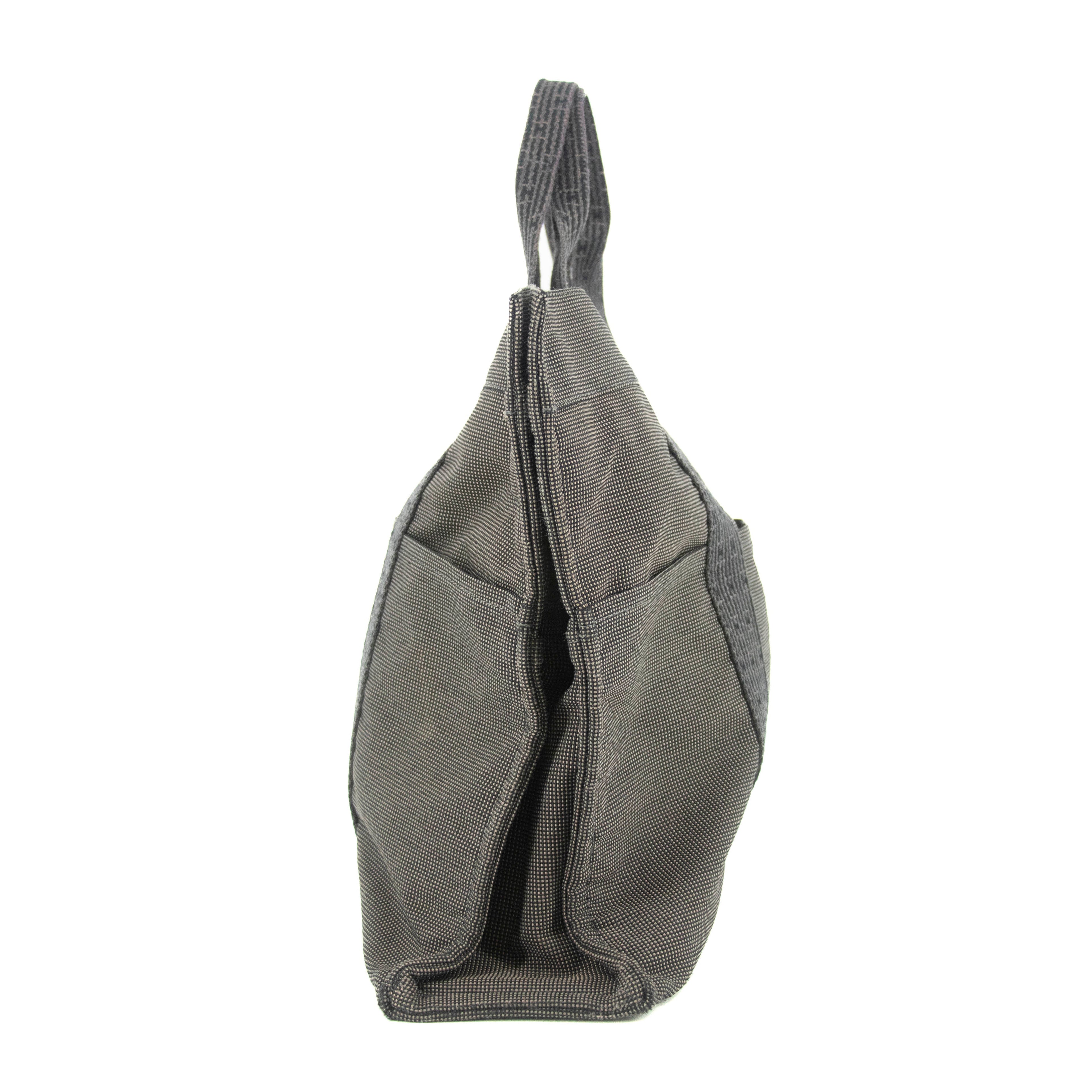 Bolt Boutique Hermes Herline MM Grey Canvas Tote Bag #4781 — lifestyle context
