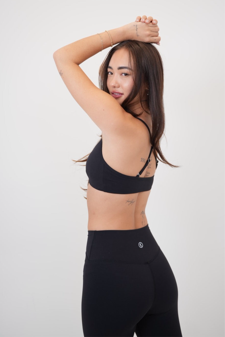 KIMITH BRAND My Time Is Divine Black Sculpt V-Waist Legging — detail close-up