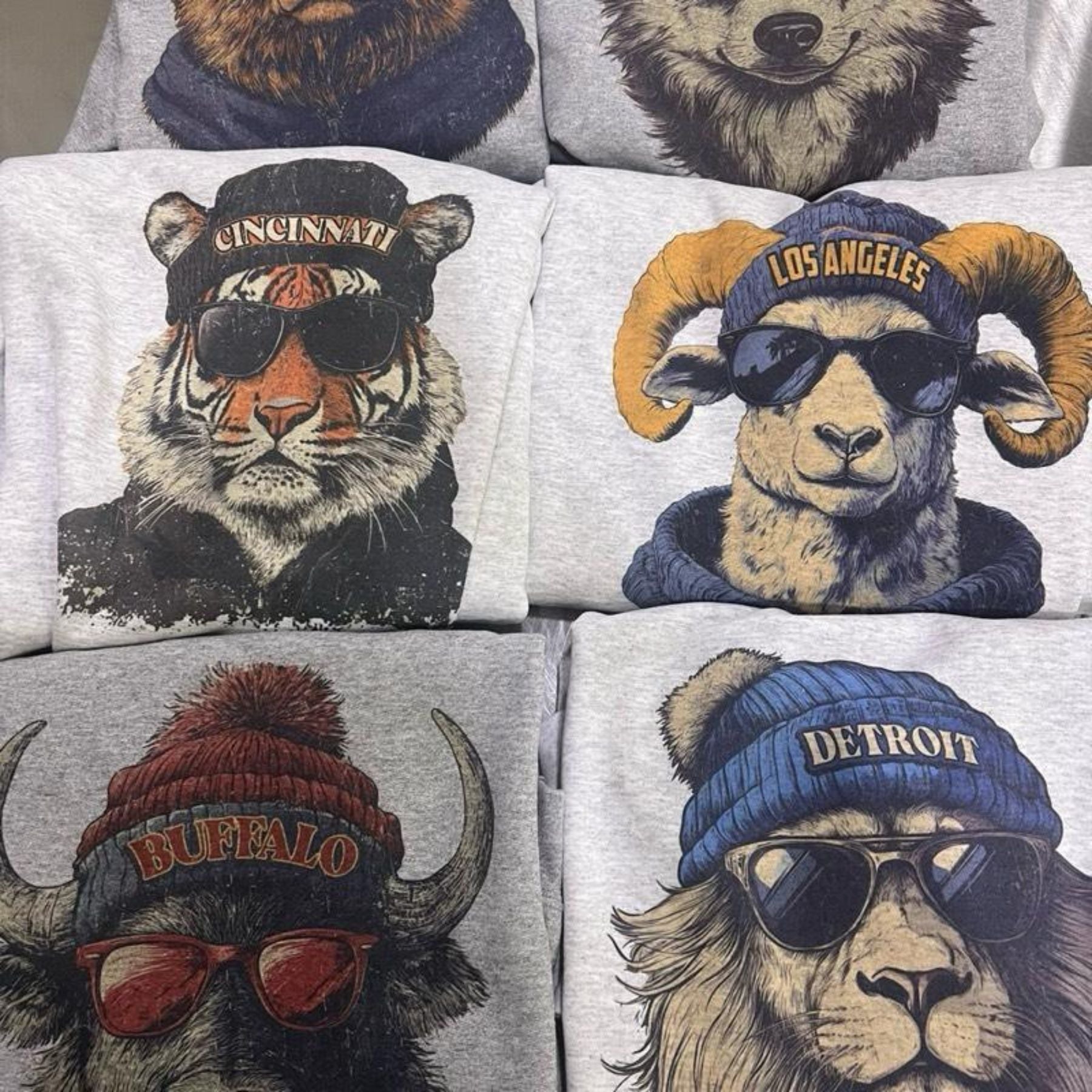 Pasimax Urban Legend Varsity Crewneck – City Sports Football Sweatshirt — detail close-up