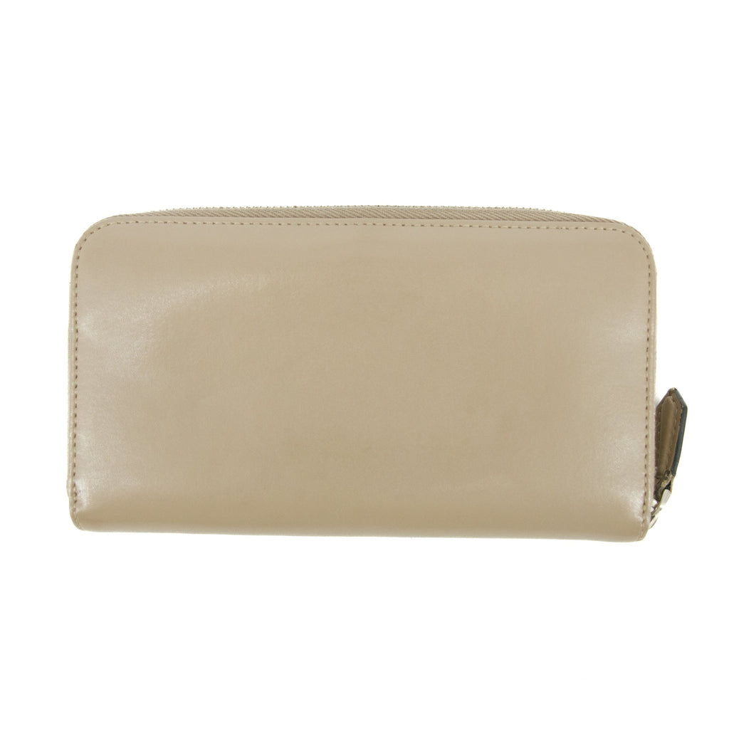 Bolt Boutique Fendi Grey Leather Zip Around Long Wallet #5189 — detail close-up