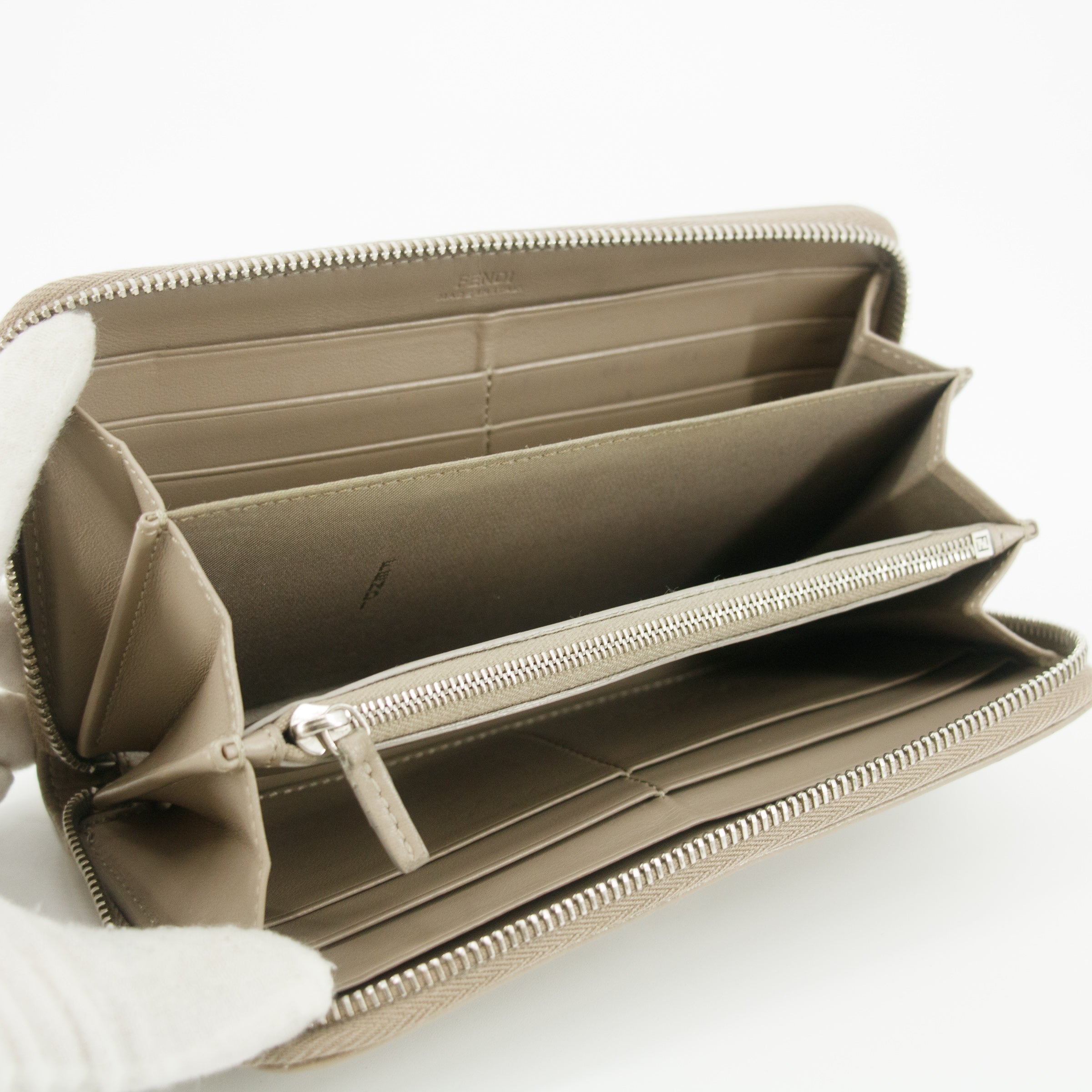Bolt Boutique Fendi Grey Leather Zip Around Long Wallet #5189 — color detail