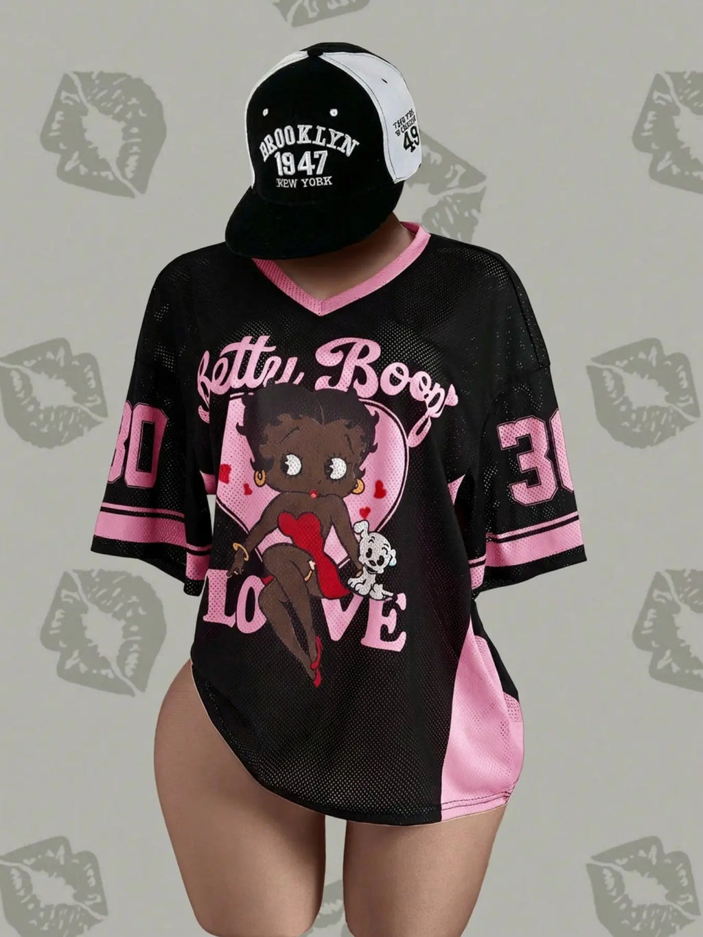 Streetwear Y2K Mesh Top – Vintage Doll Print V-Neck Shirt, Breathable Retro Aesthetic for Women