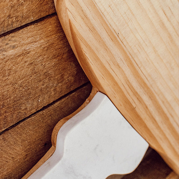 Decor Steals Marble and Wood Mushroom Cutting Board — back view
