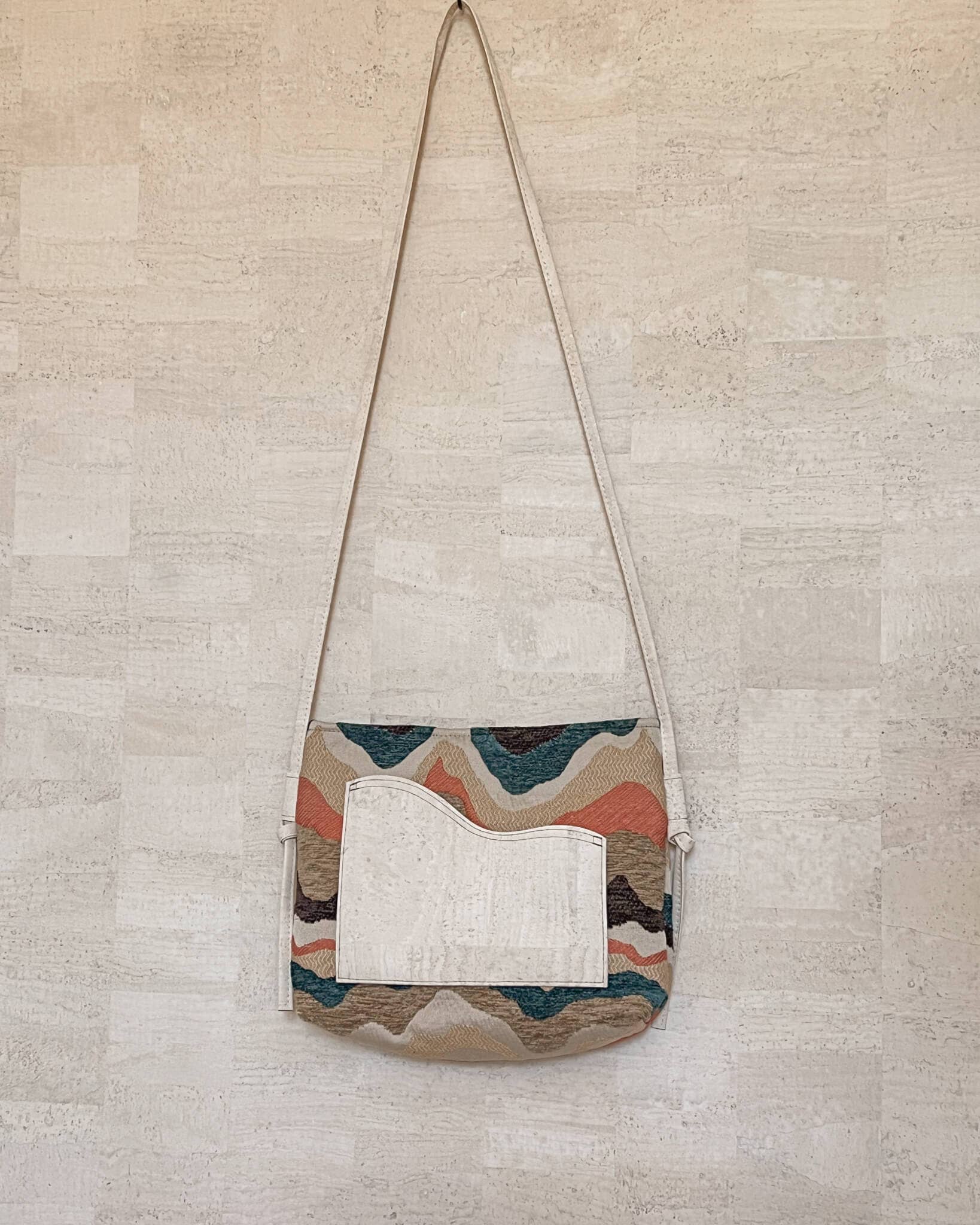 WONENA Yabisi Montañita Crossbody - Sand & Winikunka — detail shot 6
