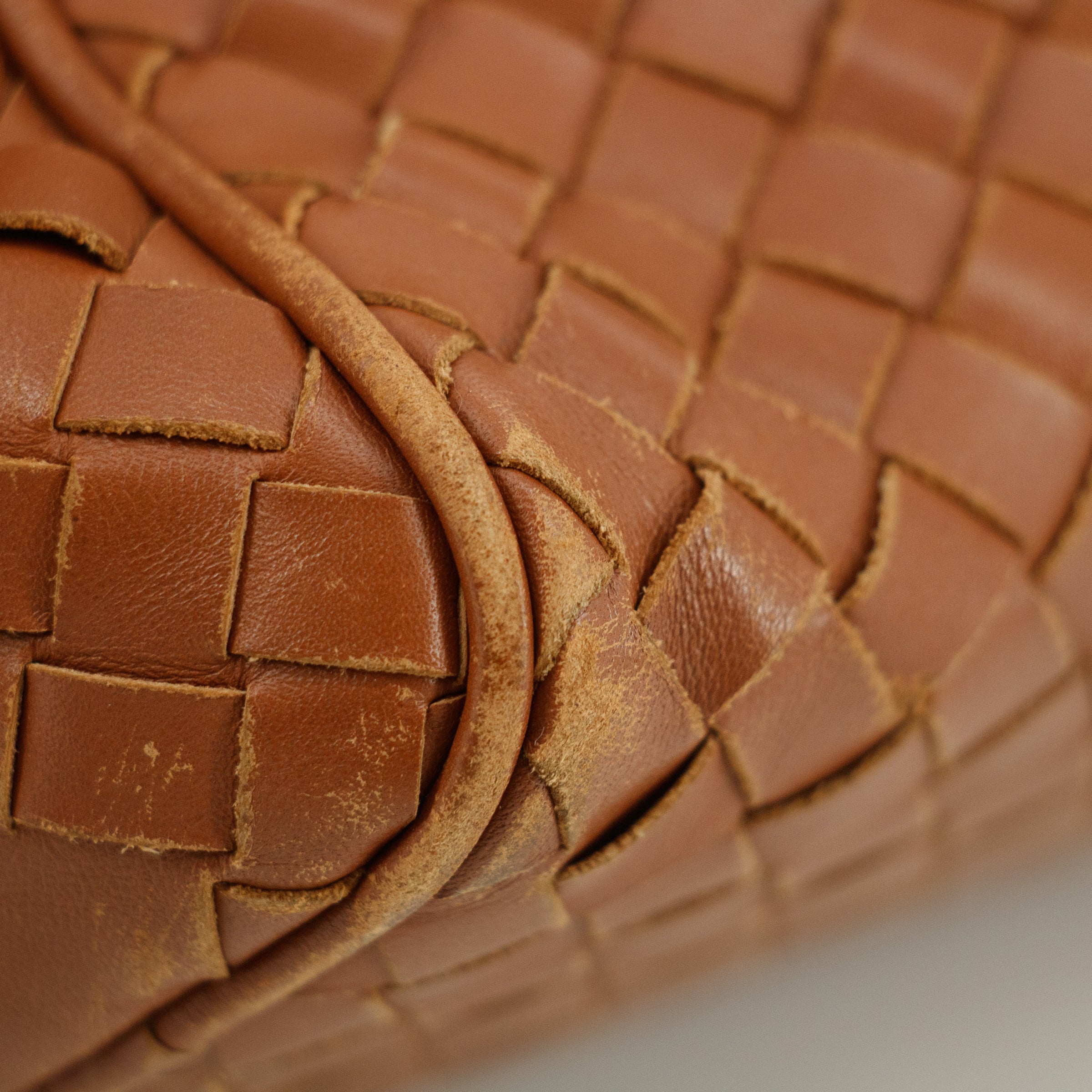 Bolt Boutique Bottega Veneta Intrrecciato Brown Leather Cosmetic Bag #5744 — back view