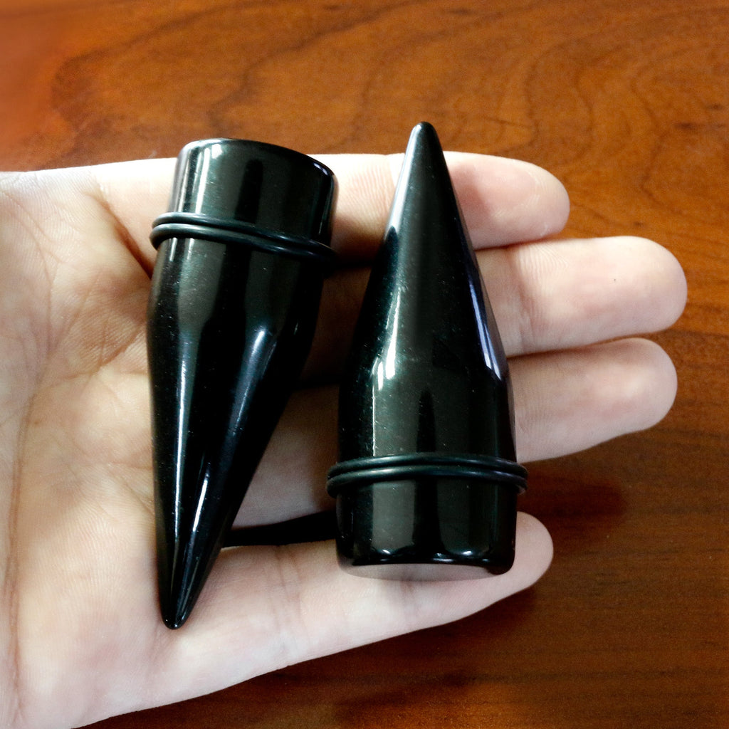 BodyCandy 24mm Black Acrylic Straight Taper Set — back view