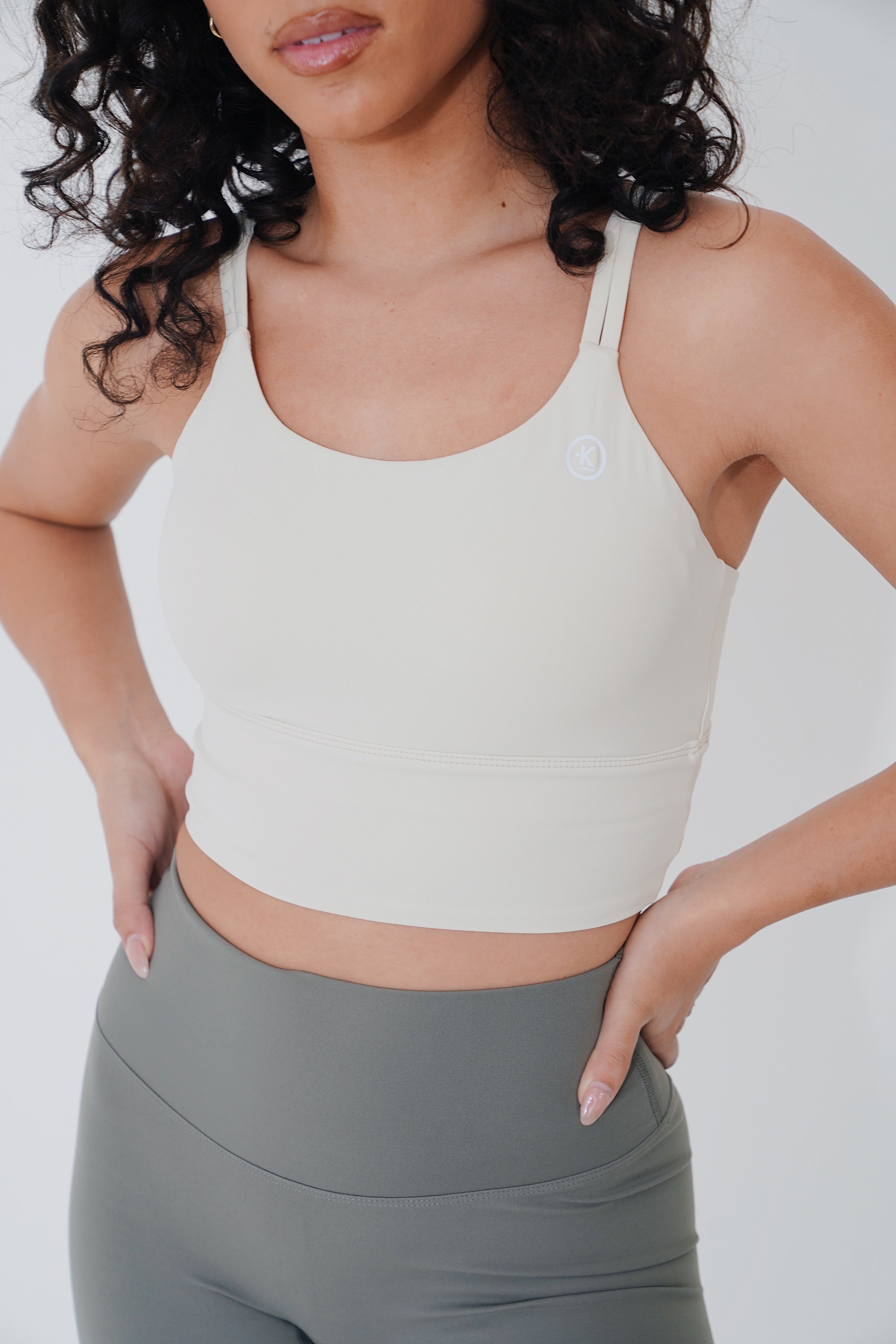 KIMITH BRAND I Am Confident White Cropped Tank — detail shot 6