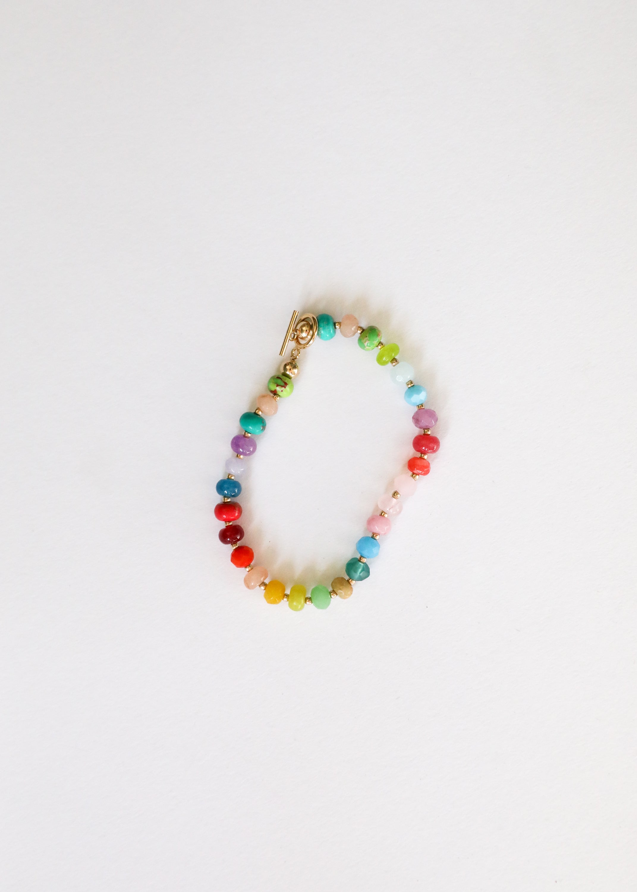 CanyonLeaf Natural Gemstone Bracelet + 14k Gold Filled Toggle : Skyline — CanyonLeaf branding close-up