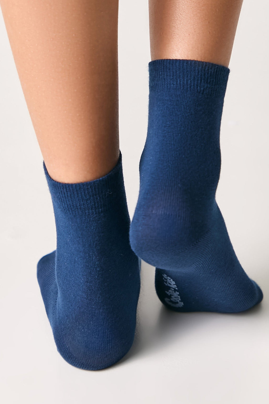 TheRanok.com Conte-Kids Classic Cotton Socks - Tip-Top 000 8-14 — product on model