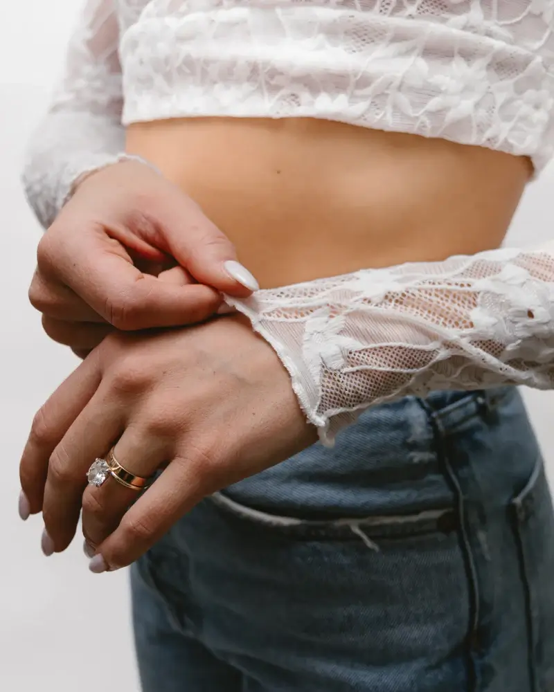 HALFTEE Layering Fashions Full Lace Long-Sleeved Halftee — detail shot 8