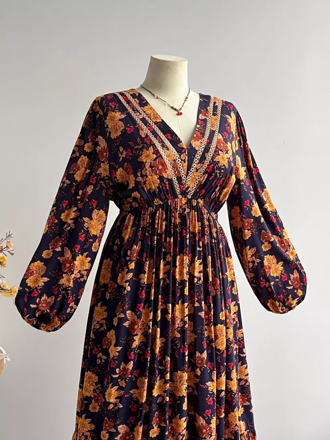 Plus Size Floral Print V-Neck Maxi Dress