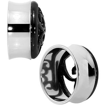 BodyCandy 24mm Steel Black Filigree Duet Heart Saddle Plug Set — detail close-up