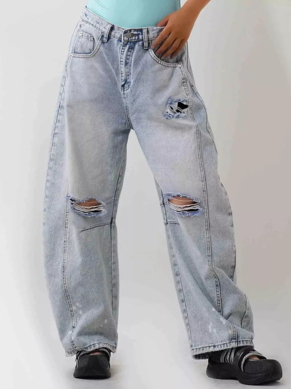 Distressed Wide Leg Jeans