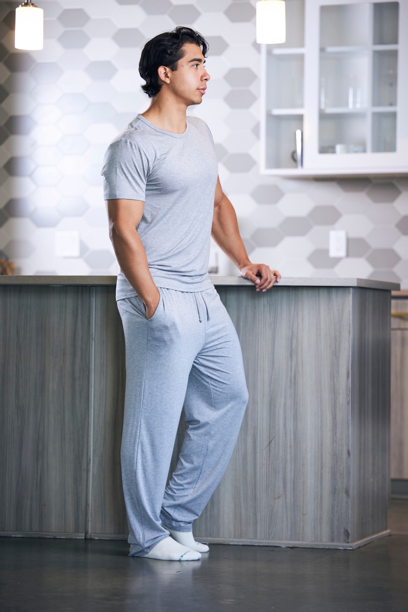 Spun Bamboo Men's Soft Bamboo Lounge Pajama Set - Short Sleeve Top & Pants — alternative angle