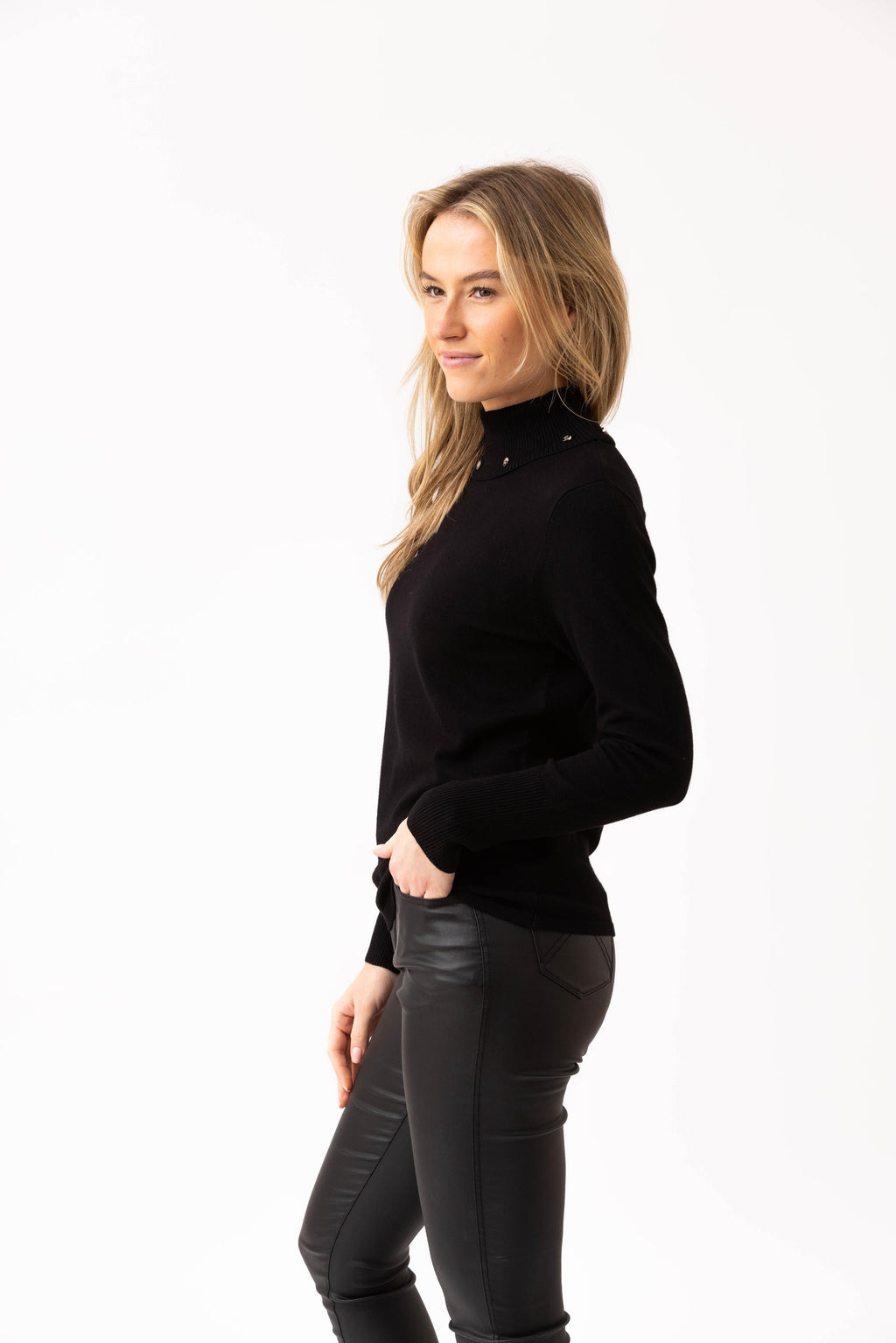 KADOU BOUTIQUE Ribbed Turtleneck Sweater — detail close-up