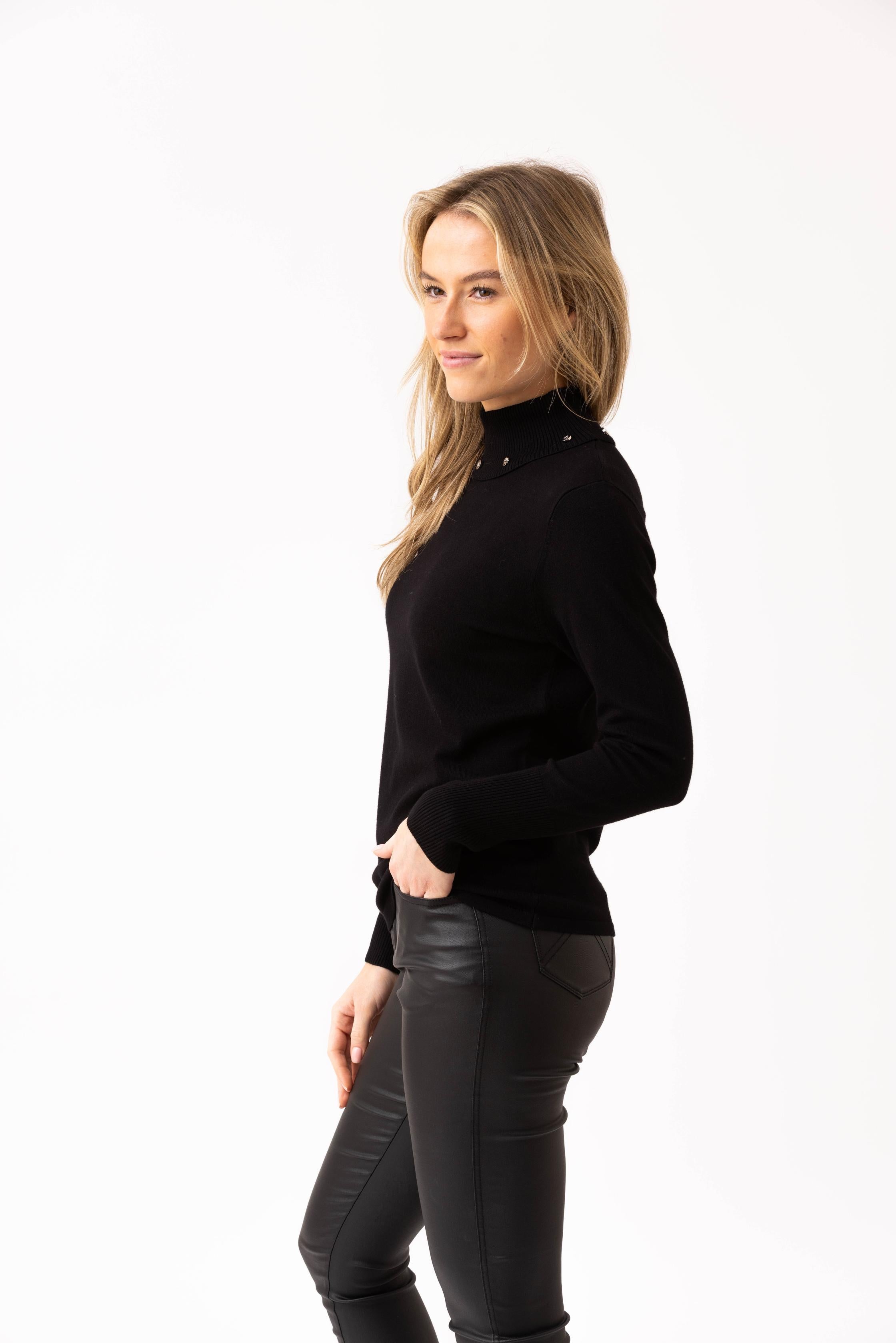 KADOU BOUTIQUE Ribbed Turtleneck Sweater — detail close-up
