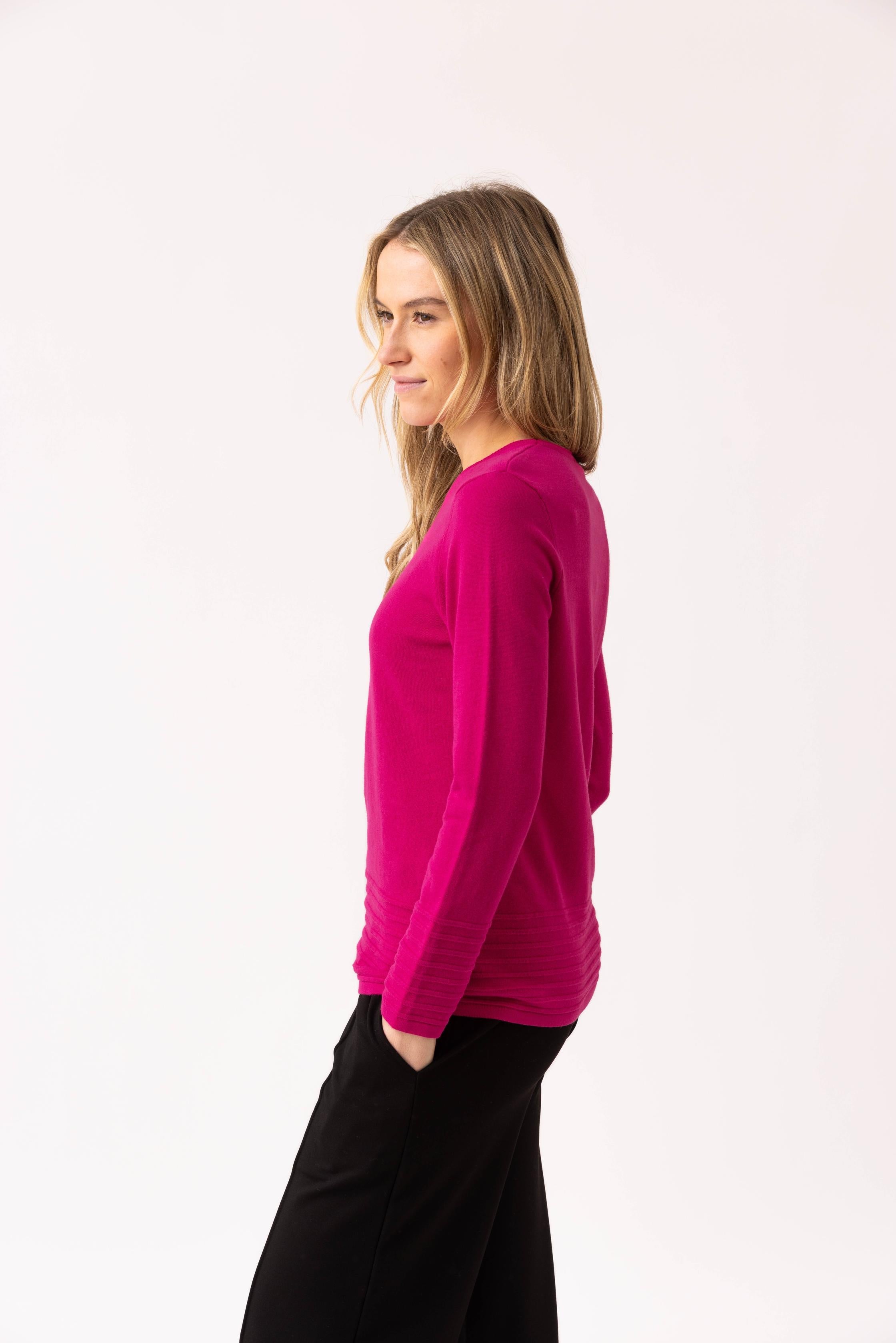 KADOU BOUTIQUE Round Neck Rib Knit Sweater — detail close-up