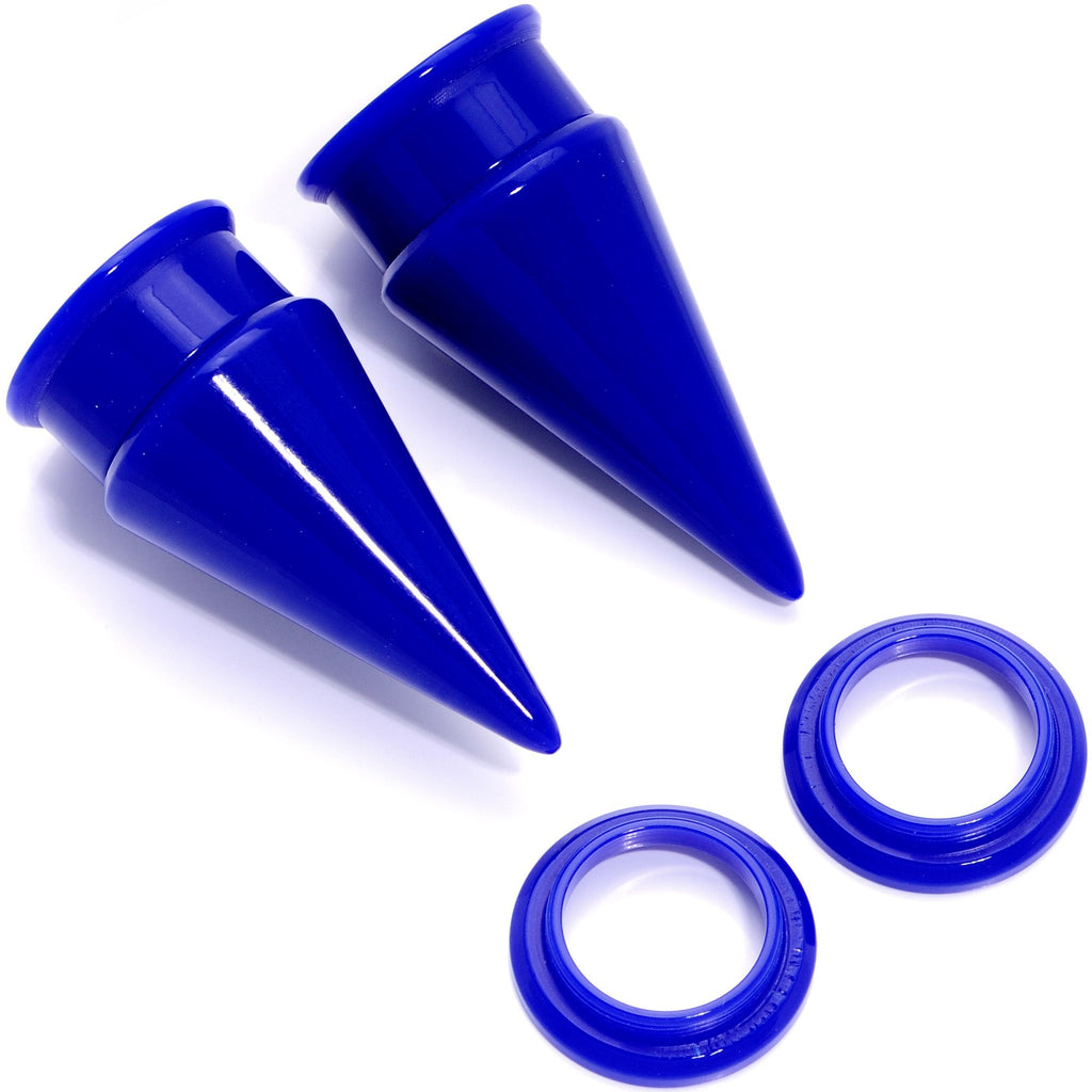 BodyCandy Blue 2 in 1 Interchangeable Screw Fit Plug and Taper Set — in-use photo