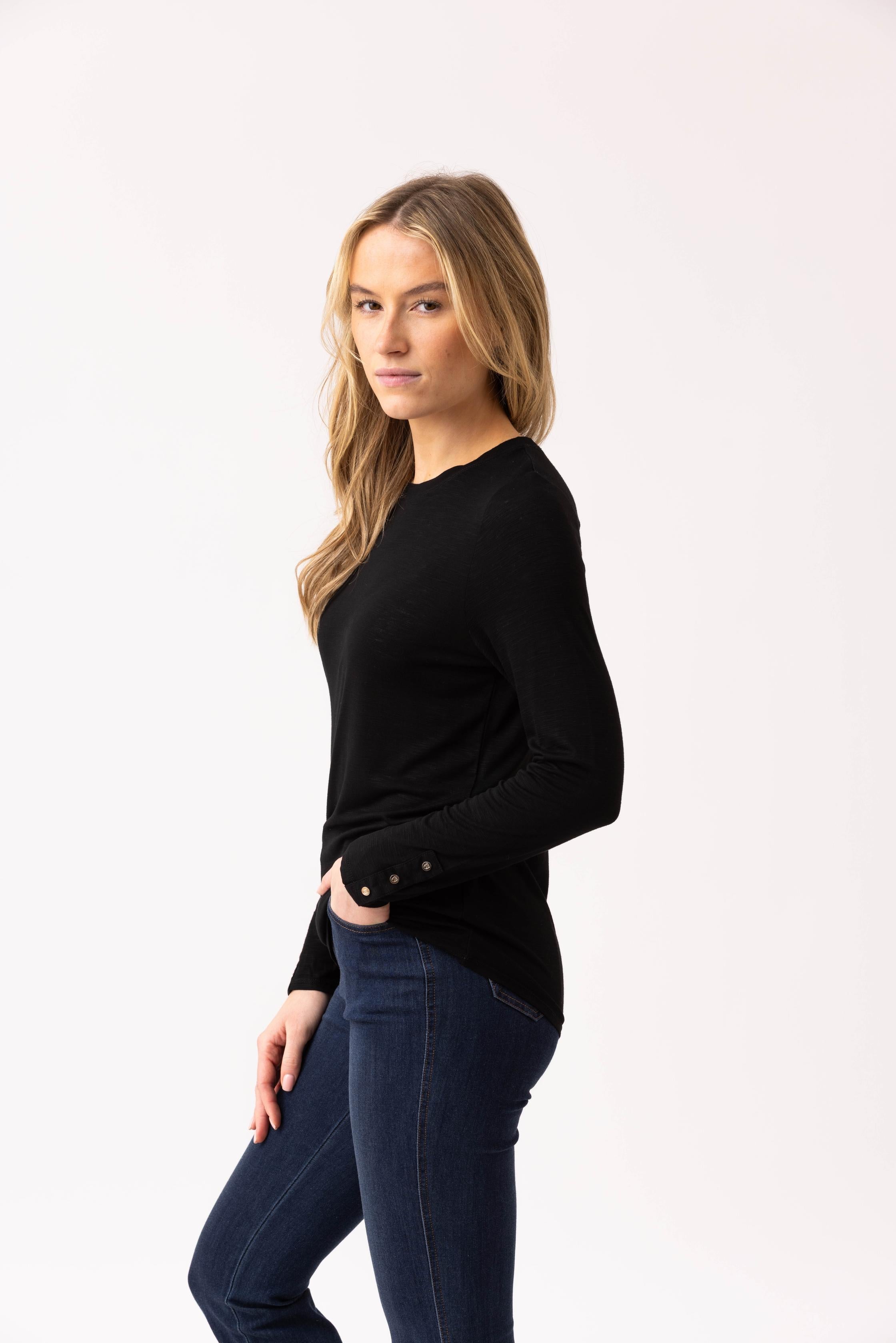 KADOU BOUTIQUE Button Cuff Long Sleeve Top — detail close-up