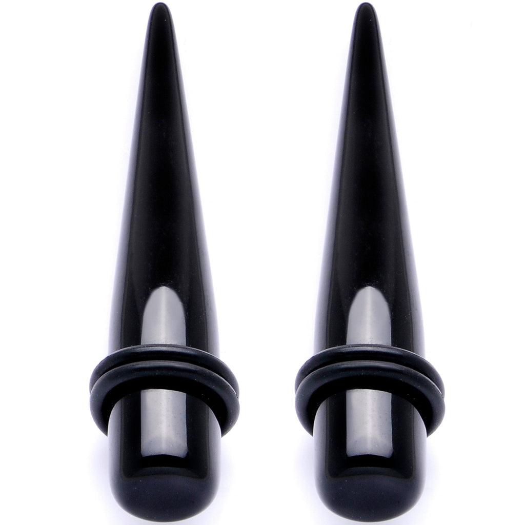 BodyCandy Lightweight Black Acrylic Straight Taper Set 10mm to 25mm — lifestyle context